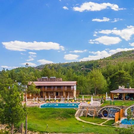 Maison Green Hill Hobbit Villas & Boutique Hotel Antalya Bagian luar foto