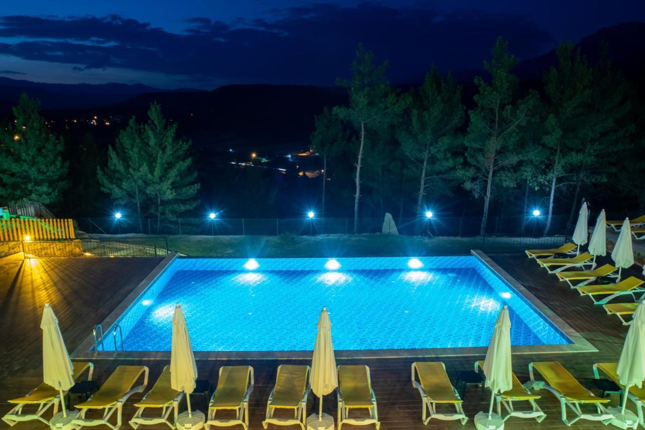 Maison Green Hill Hobbit Villas & Boutique Hotel Antalya Bagian luar foto