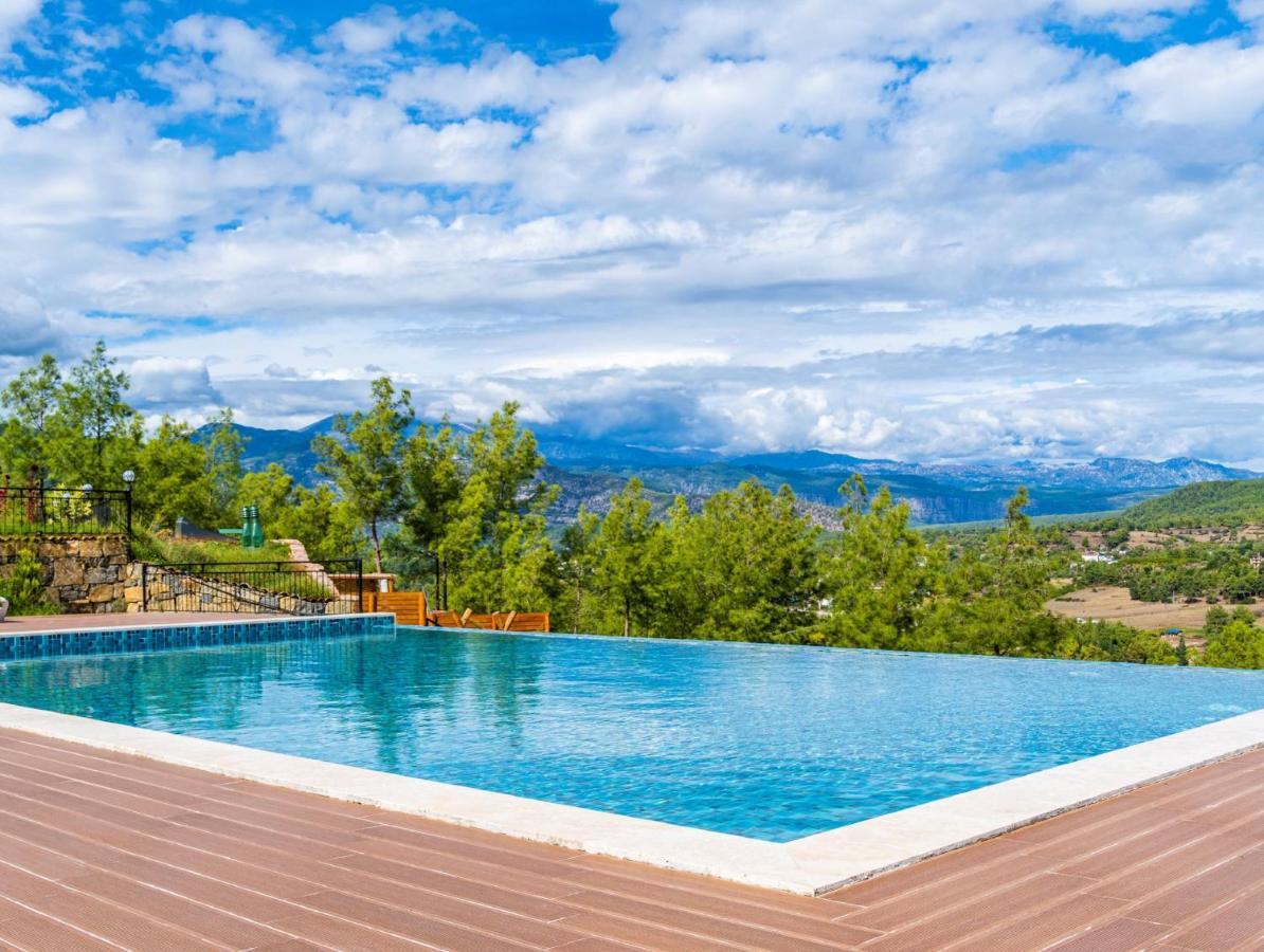 Maison Green Hill Hobbit Villas & Boutique Hotel Antalya Bagian luar foto