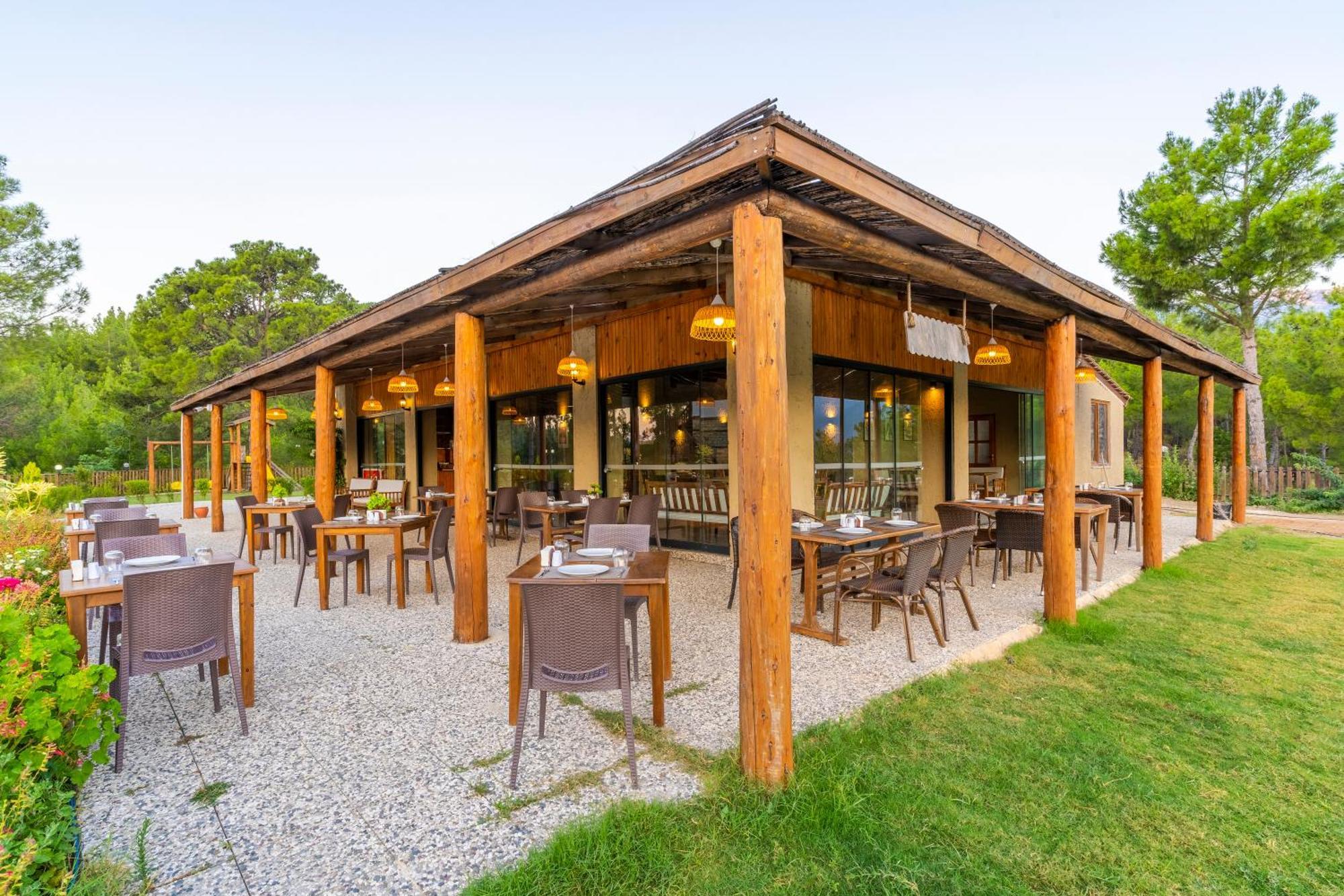 Maison Green Hill Hobbit Villas & Boutique Hotel Antalya Bagian luar foto