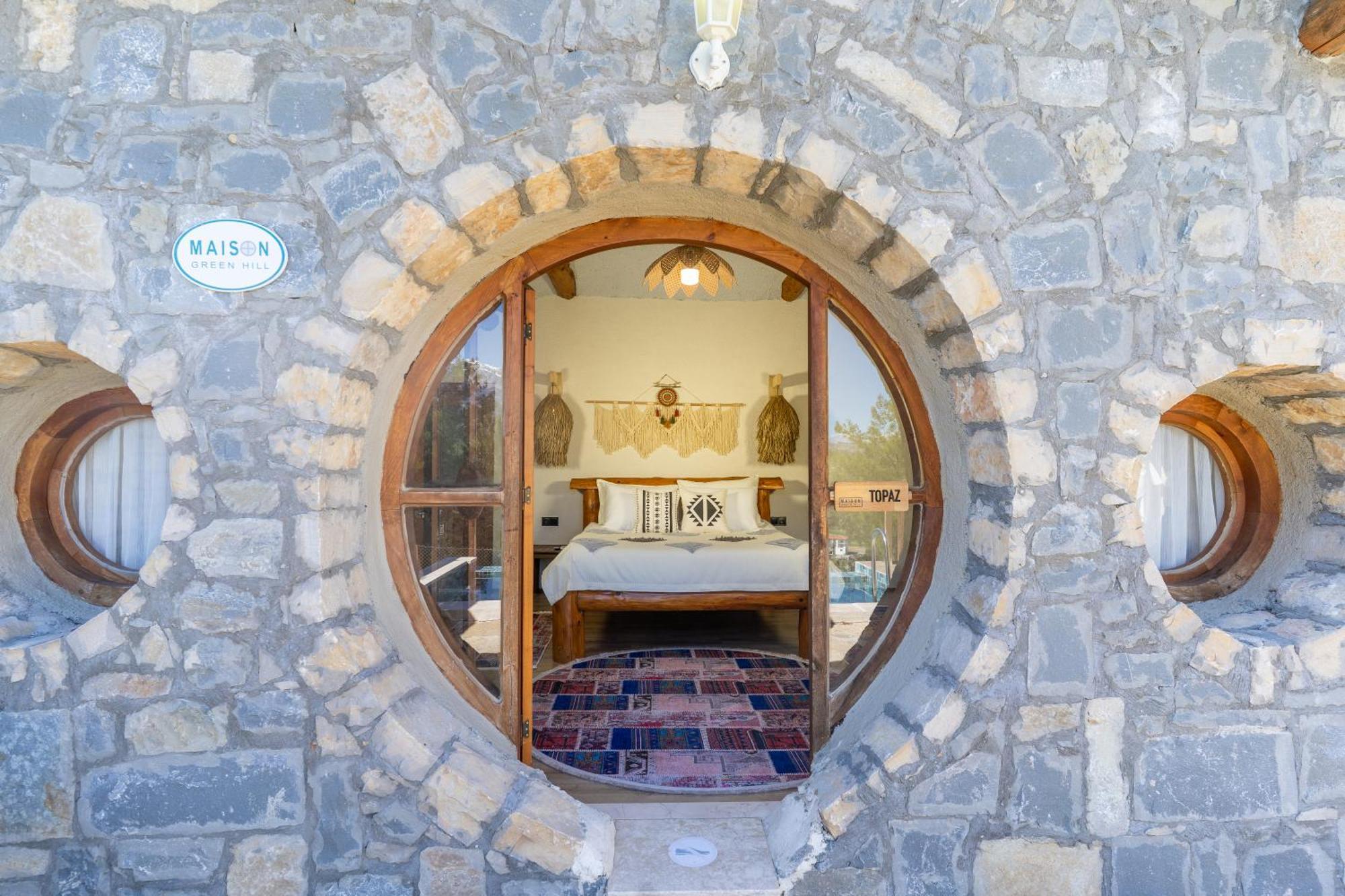 Maison Green Hill Hobbit Villas & Boutique Hotel Antalya Bagian luar foto