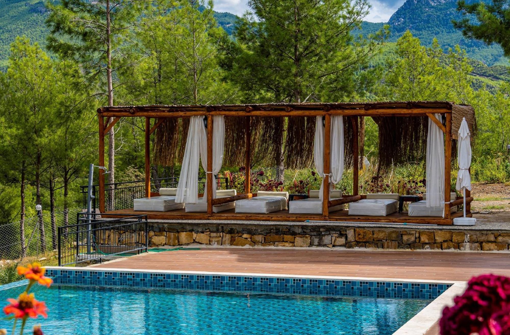 Maison Green Hill Hobbit Villas & Boutique Hotel Antalya Bagian luar foto